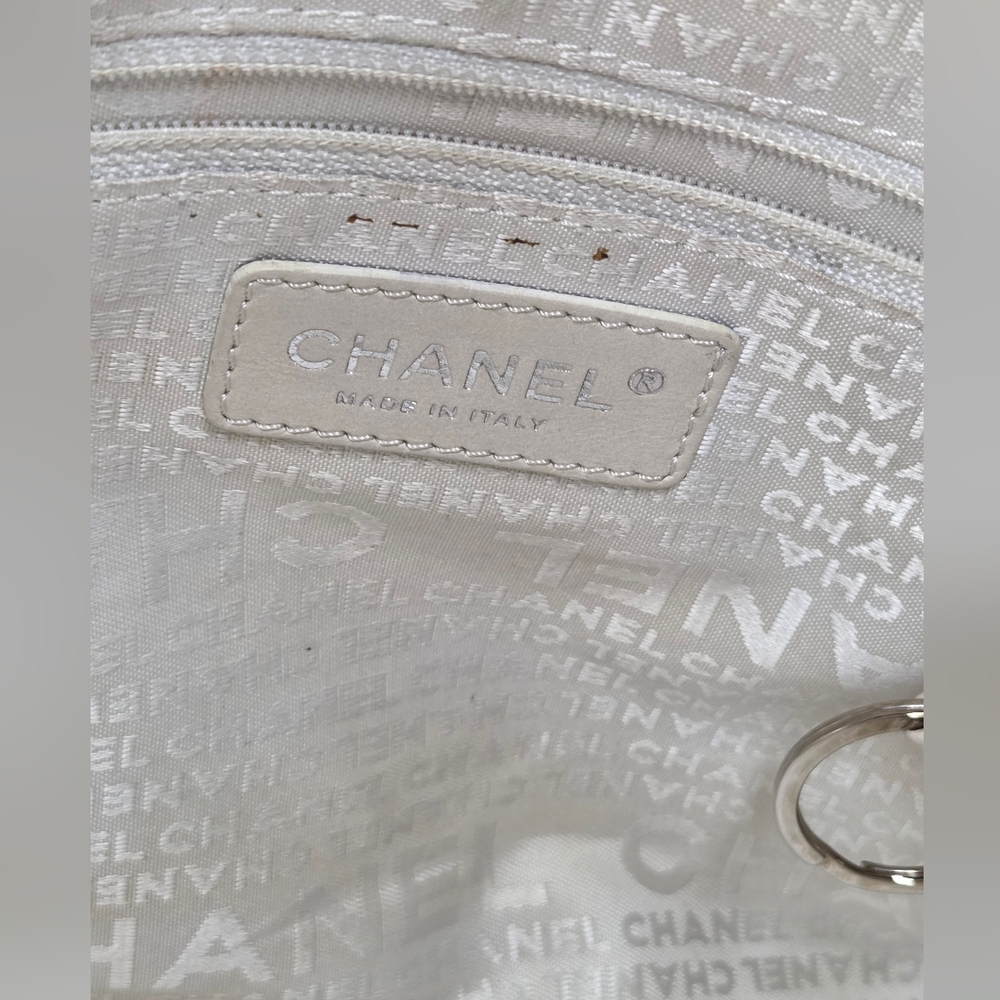 Chanel Large Quilter Stitch Caviar Leather HandBag from the mid-90s, - Picture 14 of 16